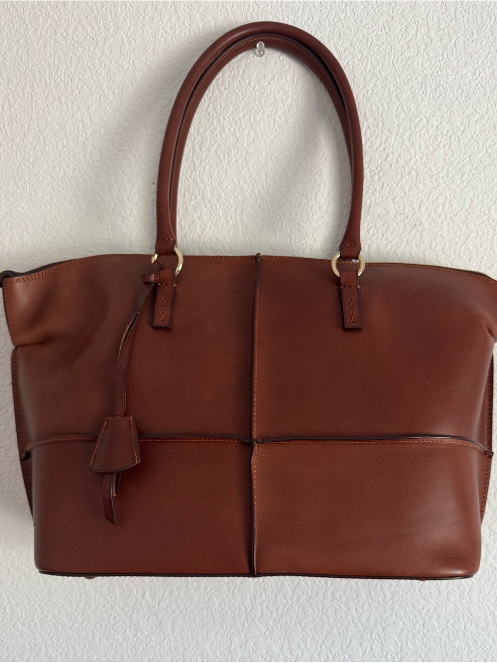 Dooney & Burke Alto Eloisa Tote in Chesnut
